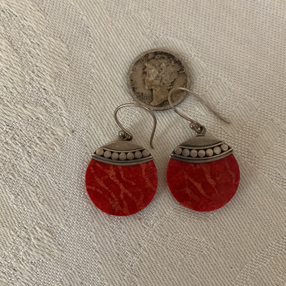 Earrings - Picture 3 of 3